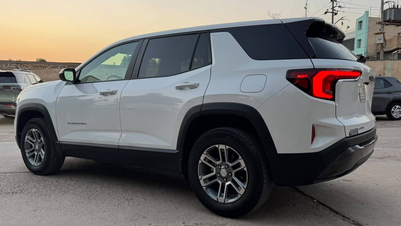 GMC Teerin 2025
جيمسي تيران إيلڤيشين2026

الشكل الجديد كليا  💎

داخل اسود

السياره جديده جدا

ماشي 5 ميل فقط

3قطع صبغ

مكان السياره واسط

 رقم واسط شهداء

للاستفسار  ***********
