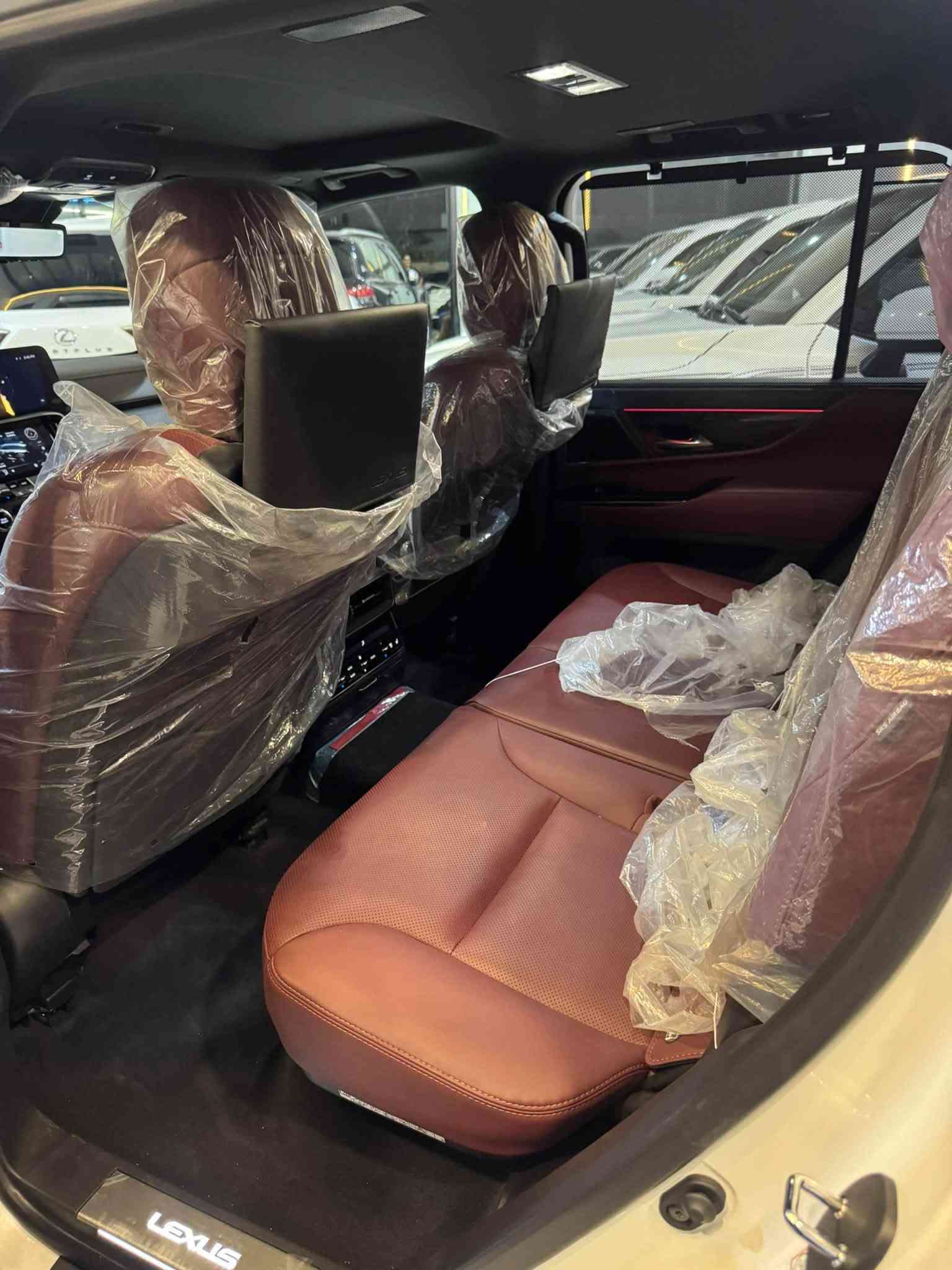 LX700H

2025

PLATINUM 

BREMI 

V6

3.5L 

TURBO 

HYBRID 

PPF    WHITE

……………………………………………………………………………….

لئکزس   700    هایبيرد

2025    أبیض

 

 داخل     أحمر

………………………………………………………………………………

ماشیة

15        الالف 

حقیقی    شرط

………………………………………………………………………………

مال    استغدام    شخصیة

کفالة    عامة 

کل     شرت

………………………………………………………………………………

غراضات    بیلادي     کل      موجودة

………………………………………………………………………………

مغلف       PPF

مات

………………………………………………………………………………

مواصفات

بلاتينيوم

25    سەماعة

ابواب     شفط

رادار    امامي

رادار    خلفي

رادار   خت   شارع

داتاشو

7  راکب

تشغیل  عن   بعد

ویل  22    دلوب

دشبول   ئەلکتروني

………………………………………………………………………………

وارد    خليجي

زیرو    اربيل

شريکات

بريمي

………………………………………………………………………………

الرقم     اربيل

 
  بأسمي     نفص     الیوم      الحول      بأسمك

………………………………………………………………………………

مکان             اربيل 

 

معرض         جوهر

………………………………………………………………………………

***********

(    واتس    اب      بي       )

………………………………………………………………………………

***********

 
(   واتس   اب     ماکو       )
