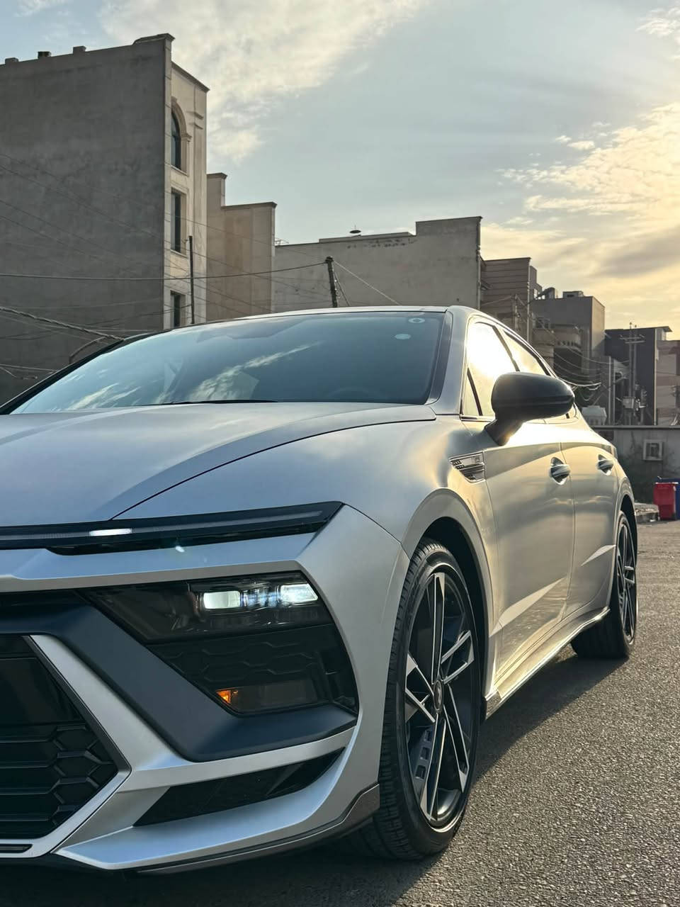 2025 HYUNDAI SONATA N LINE بيع او مراوس 
سوناتا ان لاين 2025
فئة N-line 🚀 
موديل : 2025 🩶
اللون  :  رصاصي طافي بلادي
المحرك : 2500 توربو 🚀
رقم :بغداد 
ماشيه 13 الف M
السيارة دخول جديد وبسمي تحويل ثاني يوم
الحادث  :  صبغ حافة البنيد فقط بدون لغد او شاصي
الموصفات N Line 💣🔥
1/1
كشن خزن
كشن حضن
بصمة ابواب لمس. +تشغيل عن بعد
‏‎بانوراما
‏‎كشنات كهرباء  كنتارا + جلد
‎تدفئة بالستيرن
‏‎لايتات 2 عدسات زنون عالي ناصي
‎رادرات جوانب  +خلفي و امامي + توقف تلقائي
‏‎انارة داخلية متغيرة
‏‎سستم صوت BOSE الصوت 12سماعه ودمام 
‏‎هاندبريك بصمة + اوتو هولد للتوقف في الازدحام
‏‎شاحن وايرليس
‏‎منافذ USB امامي خلفي
‏‎تبريد قطعتين + تبريد شاشه متصلة 
شاشه متصلة + كامره دوارة
‏‎صندوق الكتروني يفتح عند الاقتراب
 دبل اكزوز محرك2500 تيربو✈️
‏‎ بكلايتات امامي خلفي لد  
‏‎شفتات بل ستيرن 
‏‎نضام الترحيب عند الاقتراب داخل وخارج السيارة
‎ويل سبورت 19 N 
‏‎نضام تحديد المسار للسياقة بين الخطوط
‏‎مستشعرات بل باب من تفتح الباب تتوقف السياره
‏‎نضام normal +sport +sport plus +custom 
5 وضعيات صوت المكينة 
بانوراما طكتين
‏‎تبريد مركزي +تبريد لمس
السعر المطلوب 236 وبيه مجال
مكان السيارة بغداد السيدية
اي تفاصيل اكثر اتصال ***********
