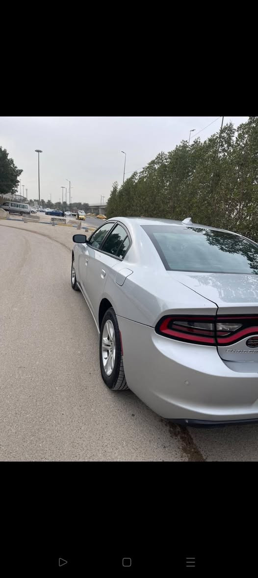 جارجر SXT • ٢٠٢٣ • بدون رقم