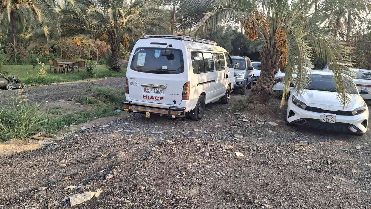 سلام عليكم جنبي h1 للبيع بيه قطعتين صبغ رقم شاصي باتكمه سعر ٩٥ بيه مجال حق الجيه سنويه ٢٩ بسمي شرط التحويل مكان بغداد الحريه ***********
