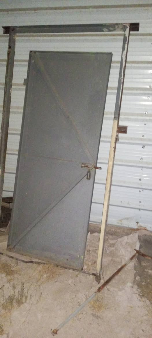 جينكو شخاط ابواب شبابيك هنكلاين مستخدم البيع لاتصال عل رقم ***********او عل رقم *********** المحموديه ناحيه الرشيد
