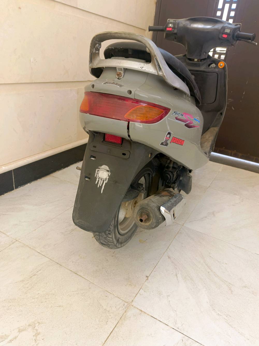 دراجه فراشه نثيه نضيفه كلشي مابيه اشاير ودبلات تاير الوره استوه امبدل السعر 500الف وبيه مجال المكان بابو الخصيب