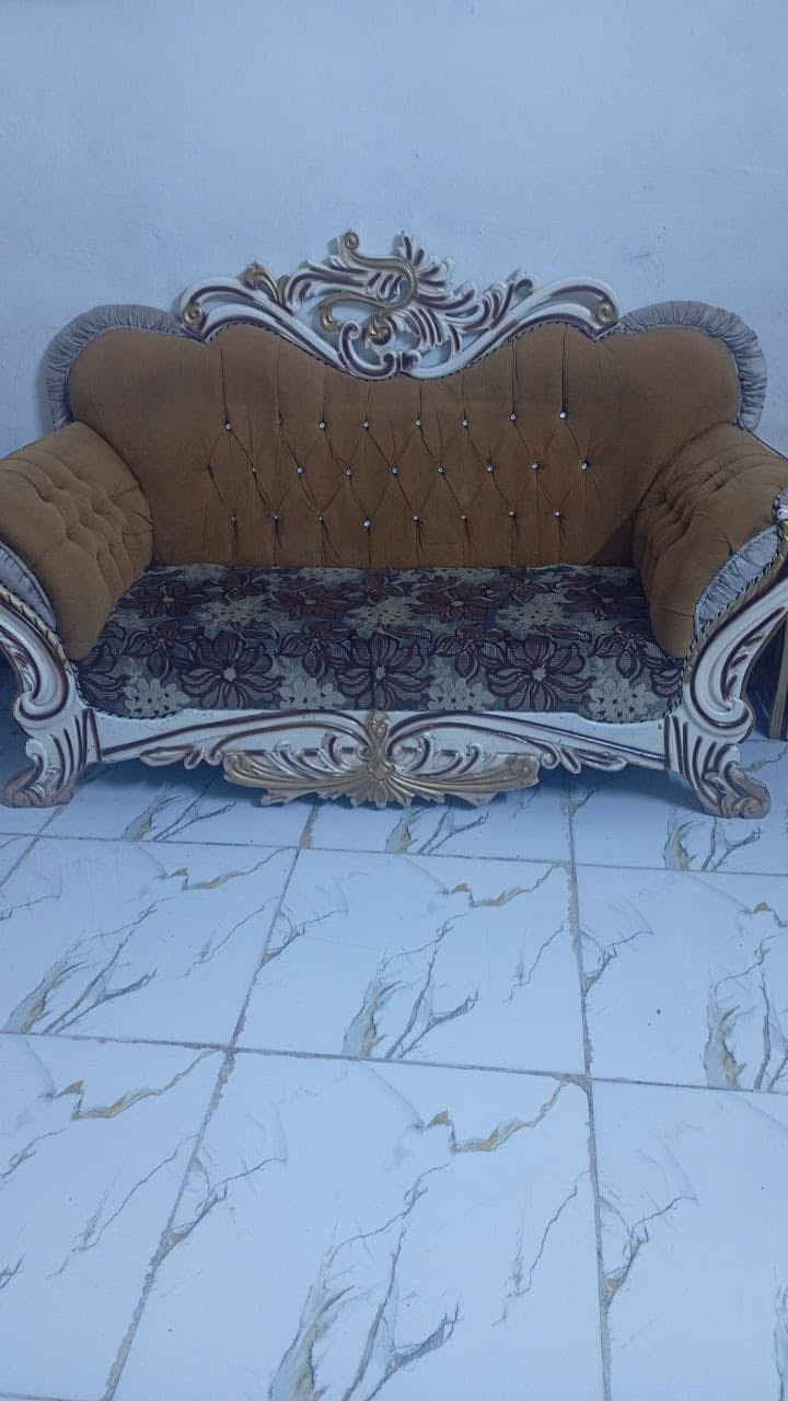 تخم بحاله جيده للبيع ب 200 مكان شعله
