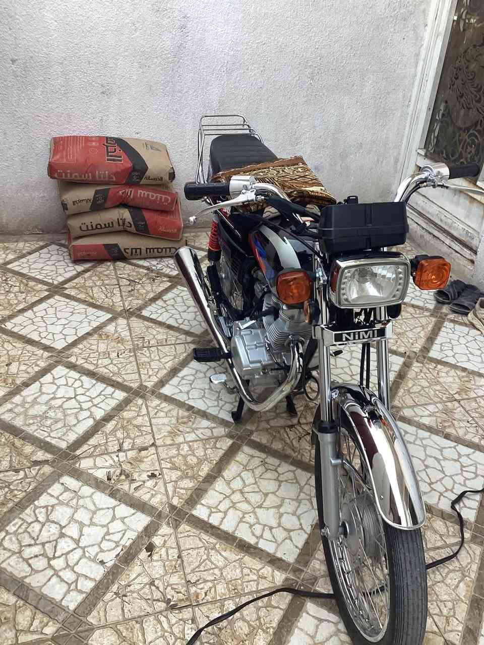 سلام عليكم دراجه لبيع نامه أوراق الأصولي دراجه نظافه شوفت عينك دراجه جديده خير من الله كهربائيات كلهن شغاله سعر ٨٠٠ بيه مجال رقم الهاتف ***********
