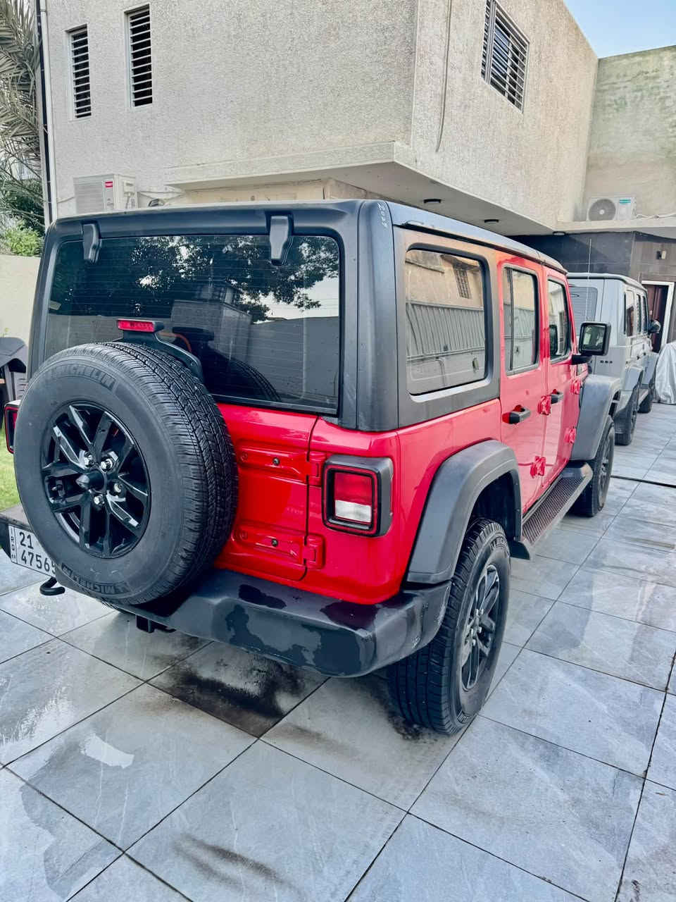 جيب رانكلر موديل 2023
ماشيه 37 الف ميل
رقم سليمانيه 
سبورت انلمتد شاشه وكيجات ديجتال وبصمه ترحيب
تخم تاير مشلن جديد
 بدون صبغ او بارد او تعديل او ايرباك
الحادث دعاميه بلاستك فقط 
مكانها بغداد حي الجامعة
السعر 29 الف 
واتس اب فقط ***********
