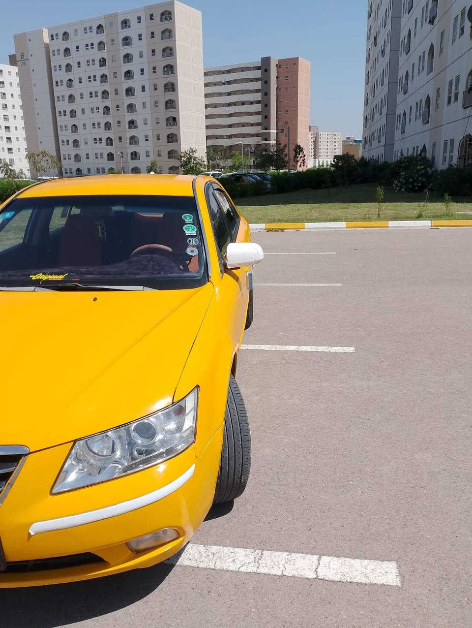 السلام عليكم
سوناتا 2010 وارد خليجي 
رقم واسط بسمي 
المحرك 2400 
ما بيه أي نقص كير محرك صدر تبريد السياره جاهزة من كل النواحي تخم تاير جديد 
مصفره غرامات هيئة 
السعر 85 
الموقع بغداد مجمع بسمايه
للتواصل ***********
