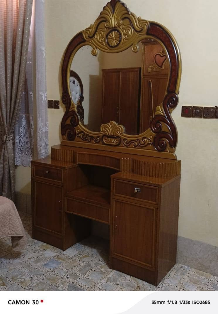 السلام عليكم
غرفه البيع مستعمله نضيفه حيلل
مكان بغداد سعر 600
***********
