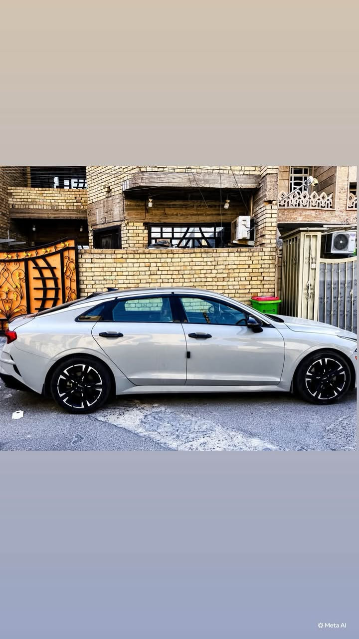 السلام عليكم
K5 gt-line 2023

للبيع ب 155$ وبيه مجال للشراي

المواصفات شاشه متصله فتحه سقف بانوراما كشنات احمر جلد

محرك 1.6T المرغوب شاصي لغد مكفول تبريد ثلجج كشنات كهربائيه لايتات ليد زينون اناره شمسيه ابل كار بلي بيه السياره ماشيه75000 فقط السياره بلاش امانه الله بالعافيه عل ياخذها بيه ثلاث قطع صبغ جاملغ امامي وخلفي وبنيد فقط

للاستفسار الرقم ***********
