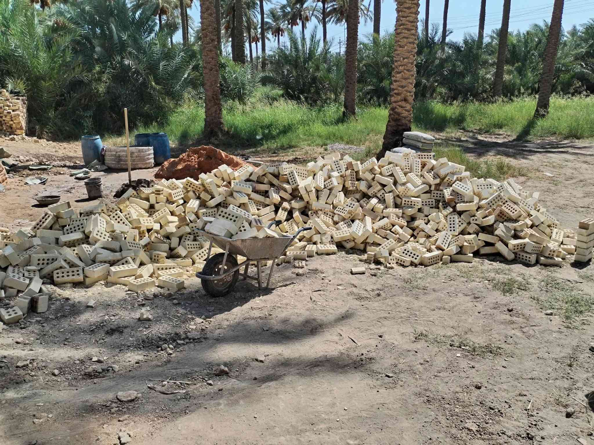 اللهم صل علئ محمد وال محمد

عمال
 ترتيب حدائق
 تفليش/ تنظيف وغسل البيوت
حفر الابي / تحميل / صبت نضافة 
 تشربت السطوح والسيراميك

كادر تفليش تدخيل سبيس حدل نشتغل كلشي اسعار #تنافسية

#اتصل_او_المراسلة_واتساب

***********

