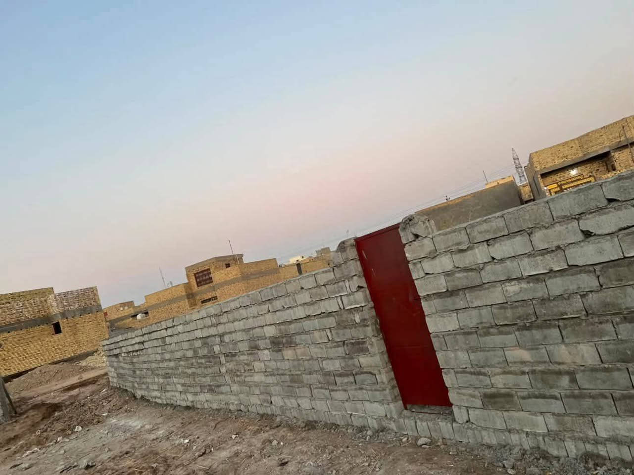 🏡 أرض طابو زراعي سند 25 للبيع

📐 المساحة: 500 متر
📜 طابو زراعي سند 25
🔒 الأرض مسيّجة بالكامل
📋 المخطط موجود وكامل

📍 العنوان: حي الأمين – خلف بانزين خانة الشموس

💰 السعر: 35 مليون
💵 يوجد مجال بسيط للتفاوض

📞 للاستفسار: ***********

🏢 أو مراجعة مكتب علاء الخالدي للعقار
📍 حي الفرات – شارع الصب
