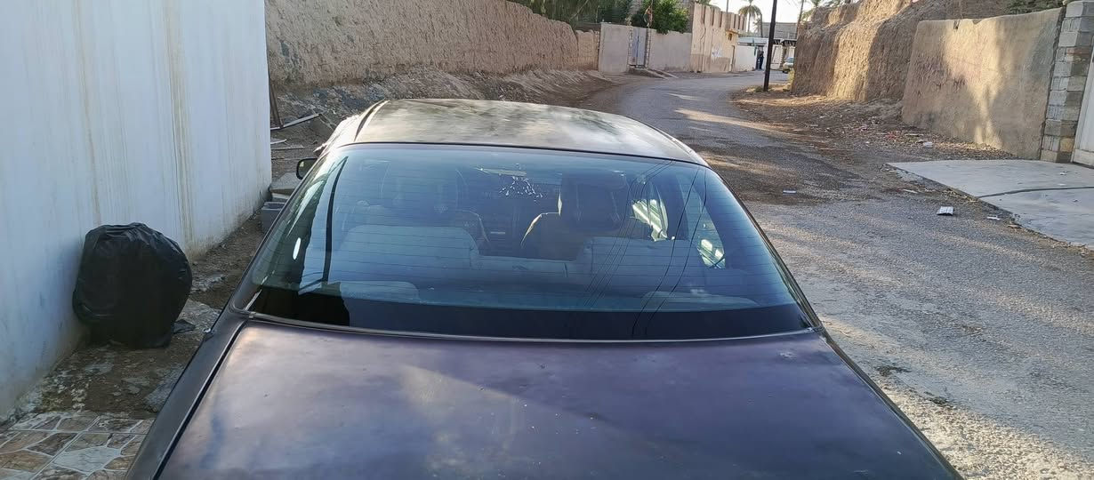 السلام عليكم أخواني الأعزاء أني مكلف بل النشر أني مكلف بل النشر سياراة برنس موديل 93 السنوية لل 31 لون أسود كحلي رقم ديالى بسم خالي السياراة مقفوله من الصبغ جارده على البلاد فقط الباب الخلفي السائق بي معجون مثل ما مبين امامكم و كير عادي و ولي كب بلادي و تخم تاير جديد و محرك جديد مكفول من الصرف و التبخير صدر أمام و خلفي جديد الكهربائيات كلها شغلة مكان السياراة في محافظة ديالى في قضاء المقدادية قرب بوابه المقدادية
 وجسر مهروت رقم صاحب السياراة السعر 24 و بيها مجال 
***********

