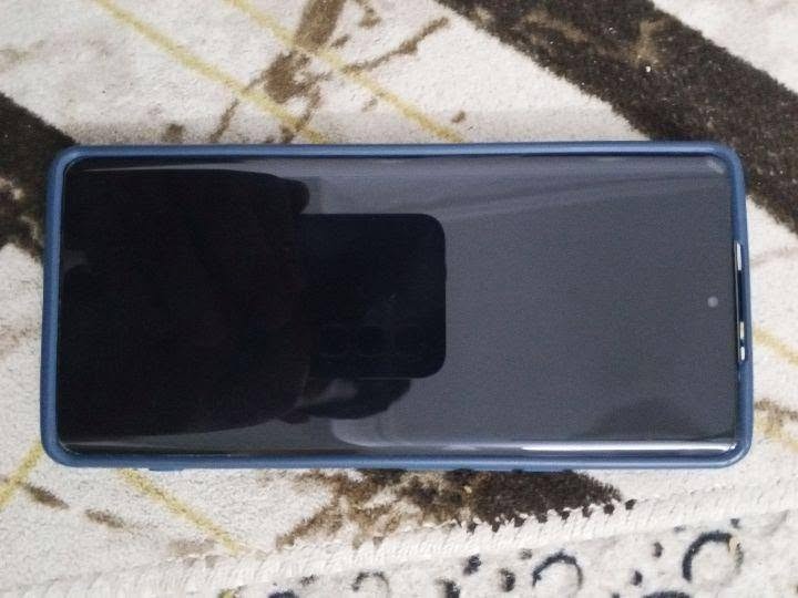 السلام عليكم للبيع فقط
Infinix NOTE 40 Pro
جهاز كشي عله لبلاد فقط كسر صغير بضهر الجهاو مماثر ابد 
ذاكره ٢٥٦ عشوايه ٨+٥
بطاريه ٥٠٠٠
جهاز كله بلادي وشحن والعاب تكنيك اتصال صوت عالي جدا 
السعر ٢٣٥ الف الاستفسار الاتصال ***********
