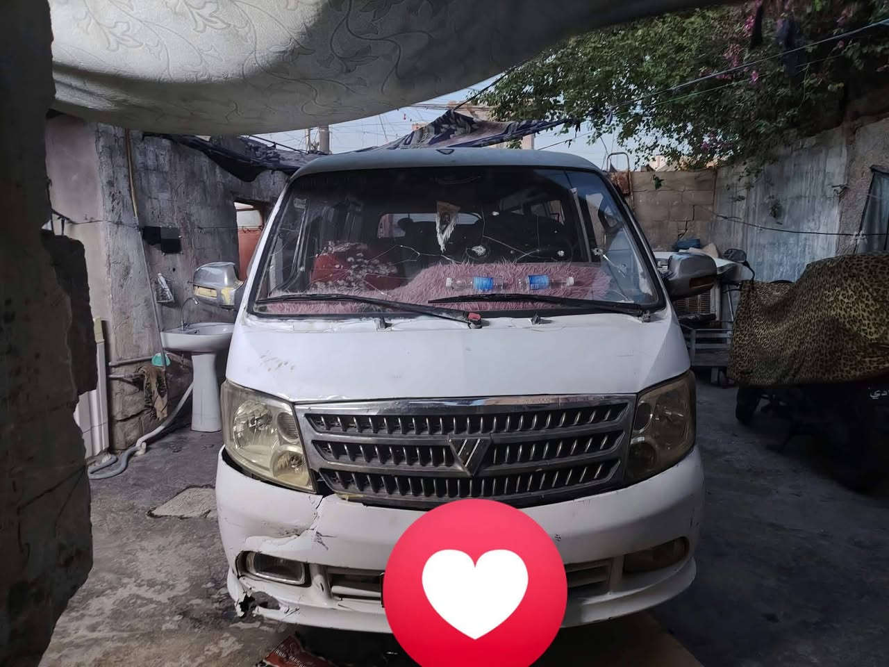 سلام عليكم فتون للبيع موديل ٩ رقم انكليزي ديالى تحويل مباشر غرفته زينه مكينه بيهه تبخير قليل كل اربعه ايام اتنقص نص ربع السعر ٤٠ ورقه او بيهه مجال حك اجيه  ***********
