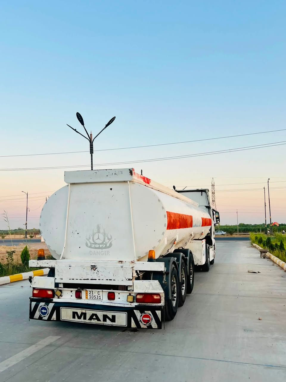 مان ٢٠٠٦ بۆ فرۆشتن✅
مەکینە ٤٣٠ تەنکی تاک تایەی رەخش 
سەنەوی هەزەی نوێیە تا ٢٠٣١
مواسەفات: بۆیلەر ،سەلاجە،سپلت، سپایدەر،تەبرید ، گێر ئۆتەماتیک,ڕیتایدەر،هاڤ 
خەتی حەسیرەشی هەیە  
***********
