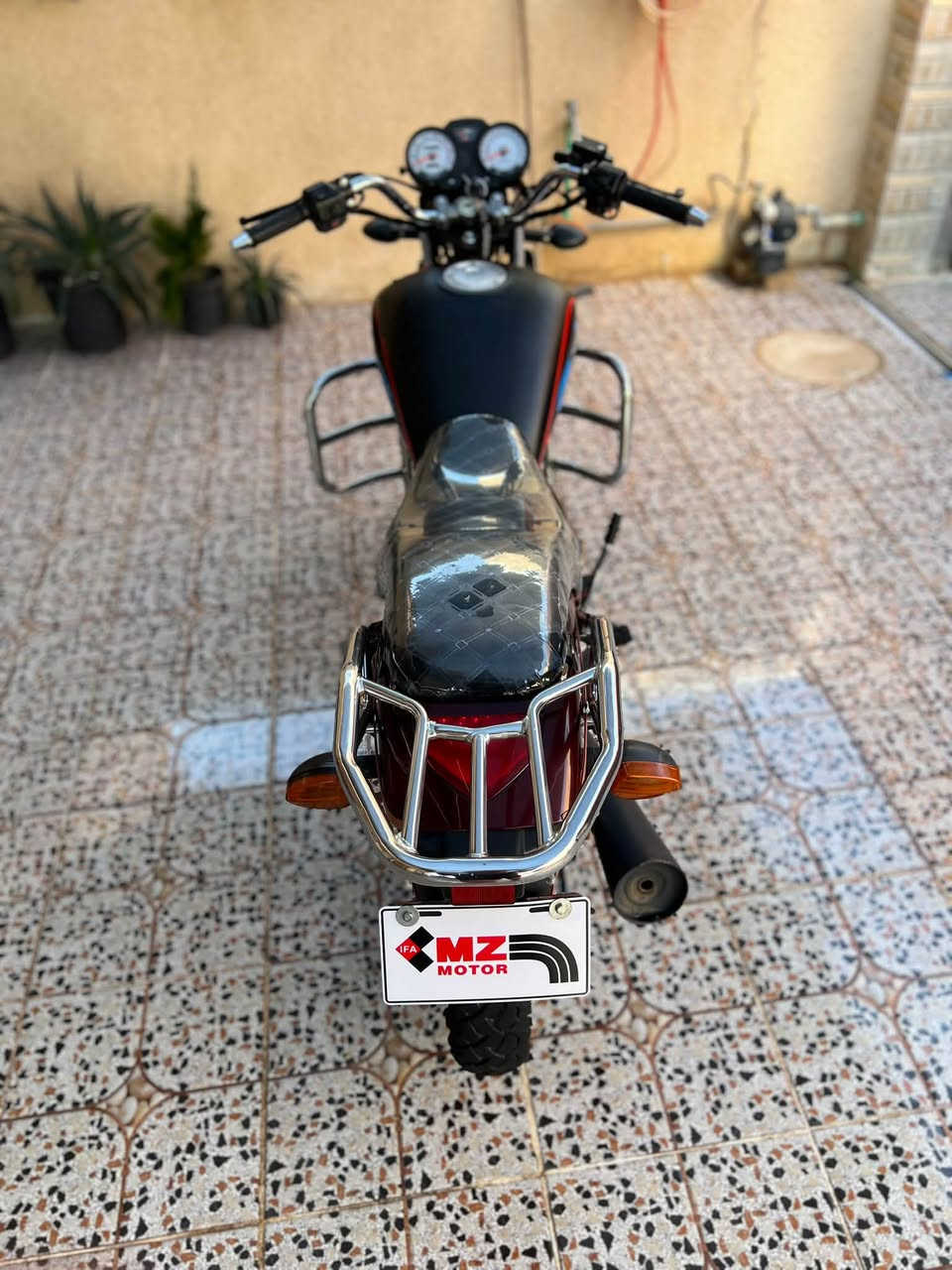سلام عليكم موطور MZ ناصي محرك 200موديل 2024الموطور نضيف حيل وماتخلي علية كلشي السعر مليون 500و50وبي مجال لستفسار ***********

