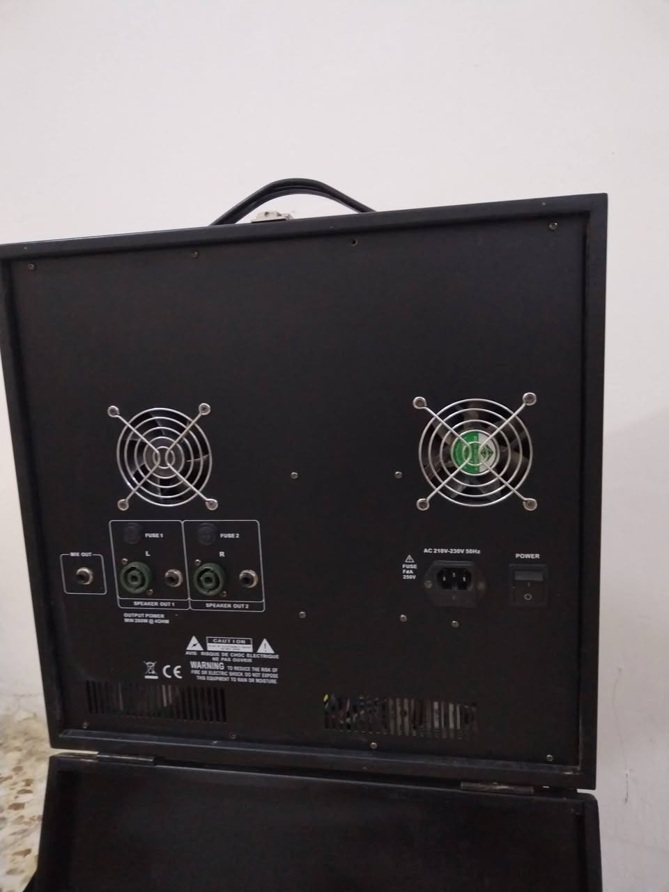إعلان بيع 🎙️
            الســــــلام عليـكم 

للبيع جهاز صدى البلد PM-4000
🎛️ 6 قنوات + MP3
✅ الجهاز يعمل بشكل طبيعي
⚠️ الملاحظة الوحيدة: الصدى (Echo) متوقف
📦 الحالة الخارجية مبينة بالصور

💰 السعر: 450,000 دينار قابل للتفاوض للجادين.

📩 للتواصل والاستفسار مراسلة خاص.
او الرقم الاتي: ***********
