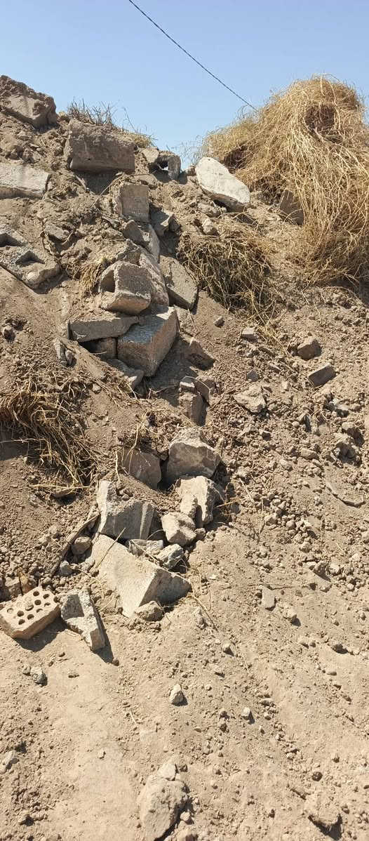 انقاض يطلع 15/20قلاب قرب محطة علاء ***********
