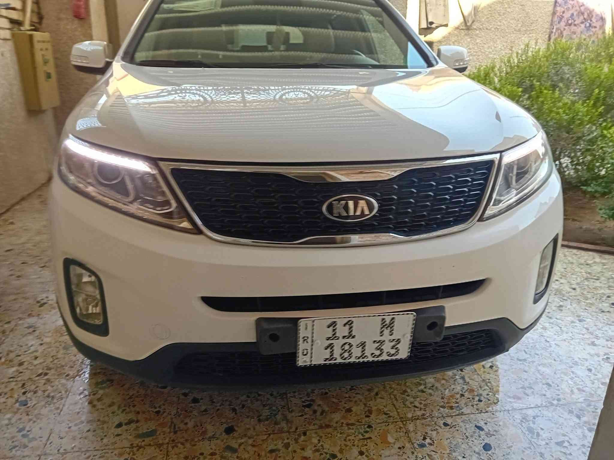 سورنتو خليجي مكفولة من جميع النواحي مديل ٢٠١٥ بغداد بسمي السيارة فول بصمة جلد حساس مكاني بغداد السيارة على وضعيت الشركة مكينة 4 بدون فتح *********** مكينة 2400
