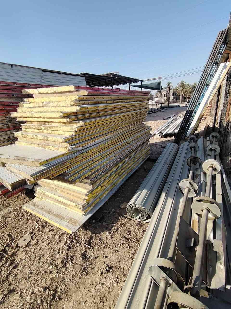 السلام عليكم سندويج جداري مستعمل نضيف يتراوح القياس من 240الئ 350 مكان بابل
***********
