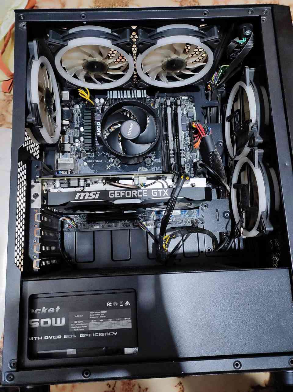 السلام عليكم كيس فقط للبيع ما عجبك المنشور عوفه.
مواصفات الكيس 

المعالج Ryzem 5 3600 3.60GHz

كرت الشاشه GTX 1660 6GB

الذاكره الداخليه 16 GB 

ذاكره تخزين 1تير SSD 

الباور سبلاي 650W 

السعر 650.000 وبي مجال

للاستفسار اتصال ***********

نص مكتوب في الصور:
- ذاكرة RAM المثبتة ١٦,٠ غيغابايت السرعة: ٢٤٠٠ ميغا هرتز المعالج AMD Ryzen 5 3600 6-Core Processor 3.60 GHz بطاقة الرسومات 6 GB NVIDIA GeForce GTX 1660 SUPER مساحة التخزين 1.04 TB تم استخدام 813 GB من ١,٠٤ TB إعادة تسمية هذا الكمبيوتر ZULFIQAR To Be Filled By O.E.M. نسخ مواصفات الجهاز اسم الجهاز ZULFIQAR المعالج AMD Ryzen 5 3600 6-Core Processor 3.60 GHz ذاكرة RAM المثبتة ١٦,٠ غيغابايت بطاقة الرسومات NVIDIA GeForce GTX 1660 SUPER (6 GB) مساحة التخزين 954 GB SSD Lexar SSD NS100 1TB, 112 GB SSD Apacer AST280 120GB معرف الجهاز 2D427443-7C7A-4091-AB48-3DE18A56ABAD معرف المنتج 00330-80000-00000-AA409 نوع النظام نظام تشغيل بإصدار ٦٤ بت ومعالج يستند إلى x64 القلم واللمس لا يتوفر إدخال باللمس أو بالقلم لجهاز العرض هذا