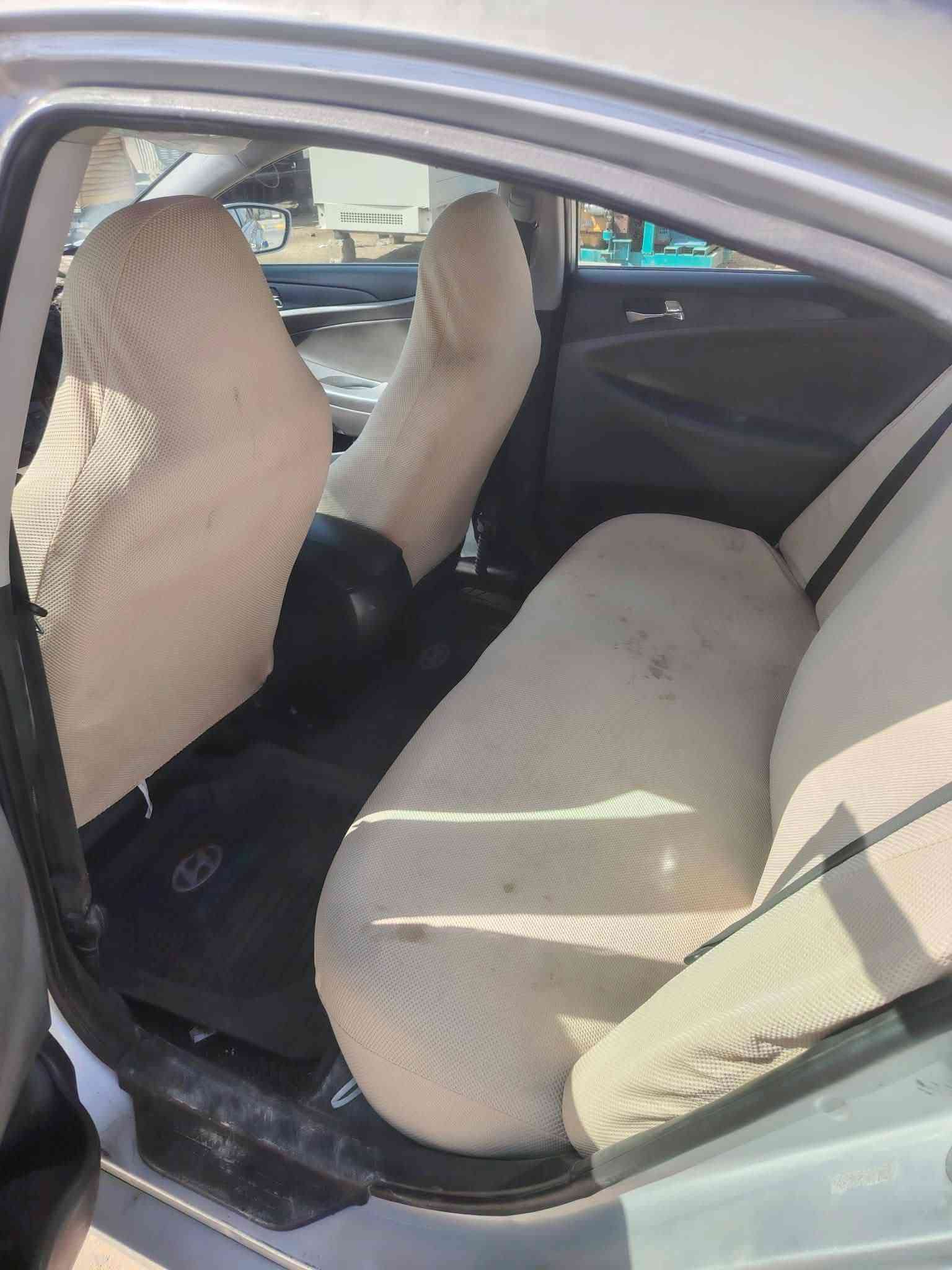 السلام عليكم للبيع سوناتا موديل 14 ادوات متومه طبق لاصل بغداد سياره بلجيس مكينه كير تبريد ثلج صدر كهربائيات كله فول الكص قماره السعر 47وبيه حق الجيه المكان واسط ***********
