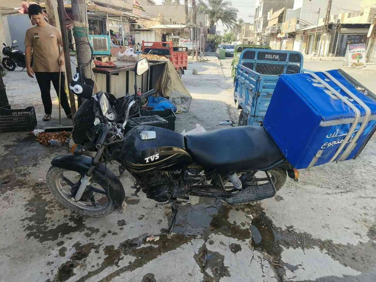 دراجه TVS5كير دراجه حلوه وناعم محركهة مجفته تجفيت بل شركه نقصهة بس الكهربائيات يرادلهن ترتيب سلف يشتغل ولهورن يشتغل بس اشاير ما اشاير ميشتغلن جديد شادهن بس ما مسويهن من وره لضفيره مكان بغداد السعر 700وبيهة مجال ***********
