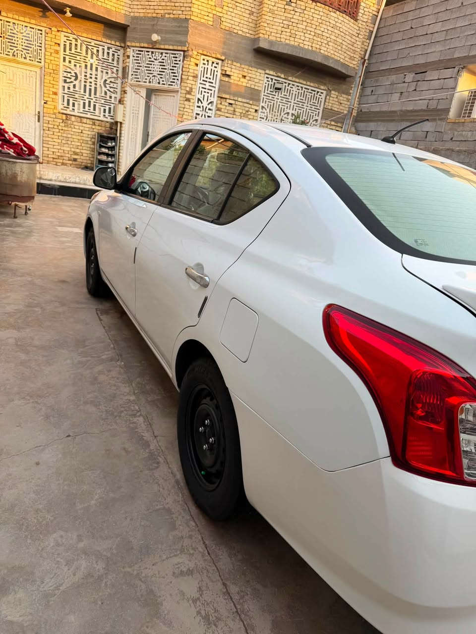 نيسان سني هندي  موديل 2019
رقم بغداد بسمي رقم إنكليزي 

بيها صبغ جاملغ الخلفي 

غير متواجد عل فيس 

مكان السياره البصره

اتصال عل رقم ***********
السعر 86
