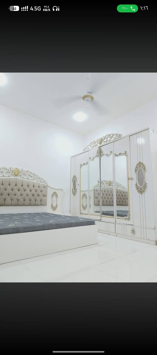 بيت للأيجار
جديد غير مسكون مؤثث 
 يحتوي استقبال مطبخ صالة كبيرة غرفة نوم وحمام عدد 2 
مساحته 100متر ركن جديد 
يحتوي على غرفة نوم تركية
وكذلك مبردة وسبلت ٢طن
وطباخ مع قنينة مع كاونتر وسنك
مع ثلاجة مع مرواح عدد ٣
النجف مقابل ملحق قرية الغدير عامود 314
شارع 32عرض الشارع 18متر مبلط بالكامل 
مبلغ الايجار الشهري 425
يدفع كل ثلاث أشهر 
للاستفسار واتس اب 
*********** أقل
