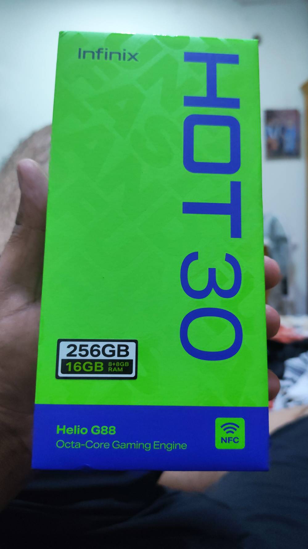 انفينكس هوت 30 • ٢٥٦ جيجا • ٨+٨ رام