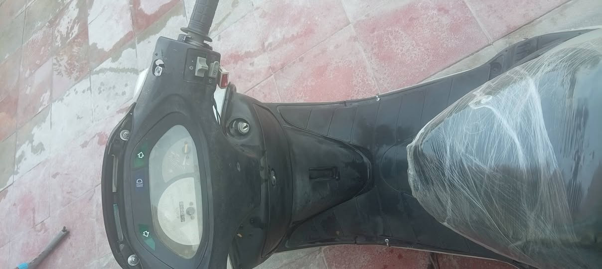 السلام عليكم فراشه للبيع محرك مفتوح مره وحده كهربايات شغاله السعر300 رقم الهاتف       ***********
