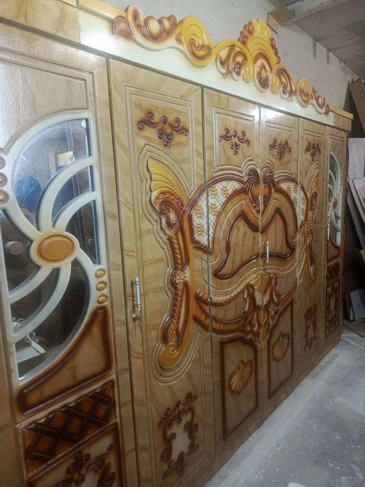كنتور صاج 6 باب 🚪 لون كريمي  ب275 وبيه مجال لاستفسار *********** واتساب ناصريه تقاطع الرايه قرب مستشفي الرحمن الاهلي ناصرية, ذي قار
