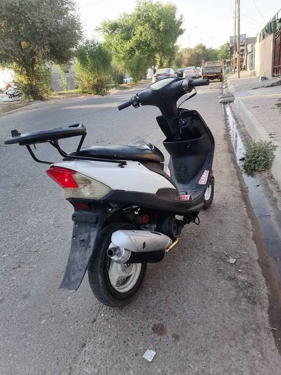 سلام عليكم ماكس عدله البيع نضيفه كهربايات شقاله تايرات جديده وياله بلادي بوشه 55كلجات رياضي شلعه ومعدل فول صالنصه رياضي أف ام السعر 475 وبي مجال الشراي يخابر***********
