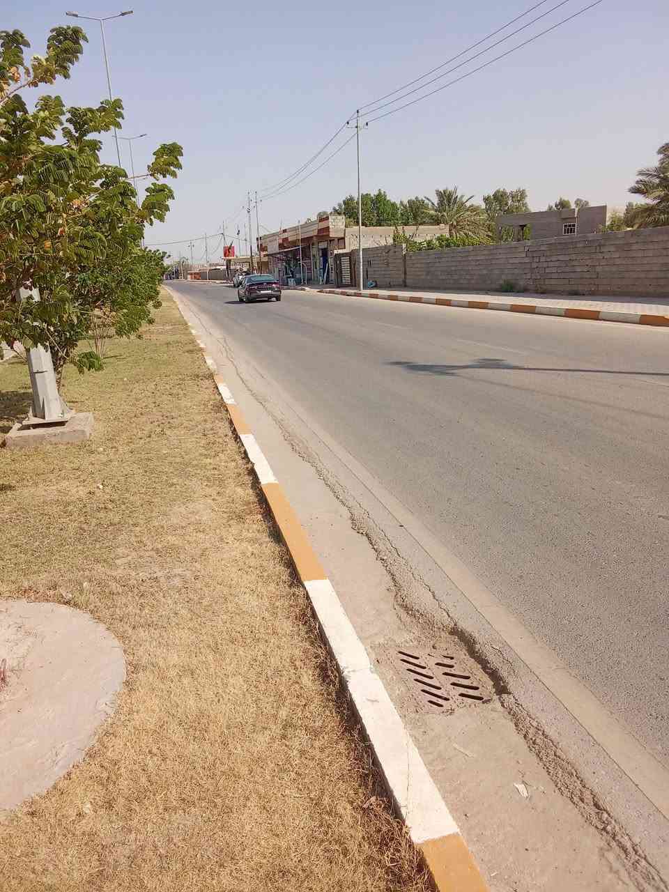 للبيع ارض تجاري تجاري سكني مساحته 1500 في الزبيديه مدخل الزبيديه من الجسر قرب ملعب وحسينيه مجاور بيت مزهر الفراس مقابل سيد مضفر خدمات كامله موقع مميز وسعر مناسب بل نسبه لموقعهه 
موبايل ***********
