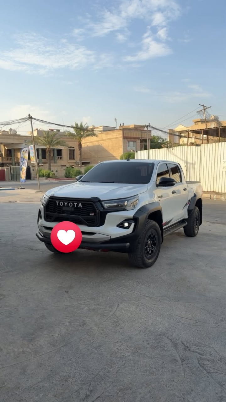 هايلكس جي ار • ٢٠٢٥ • رقم اربيل