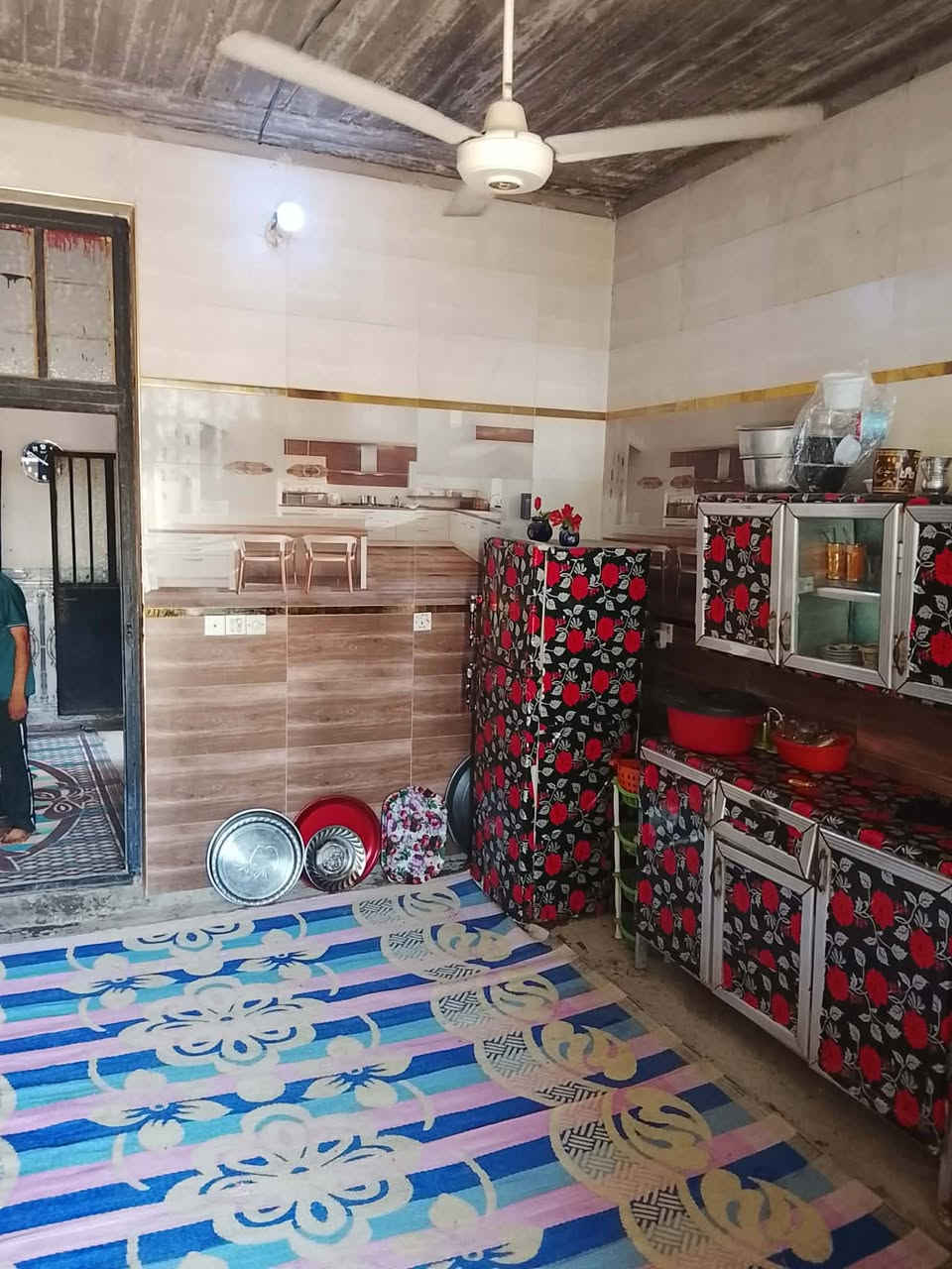 سلام عليكم بيت لبيع 150 متر صب مسلح بحي طارق شارع لمدارس بلاخيرر ركن عل لشارع  لاستفسارع عل لرقم اني مكلف بلنشر ***********

