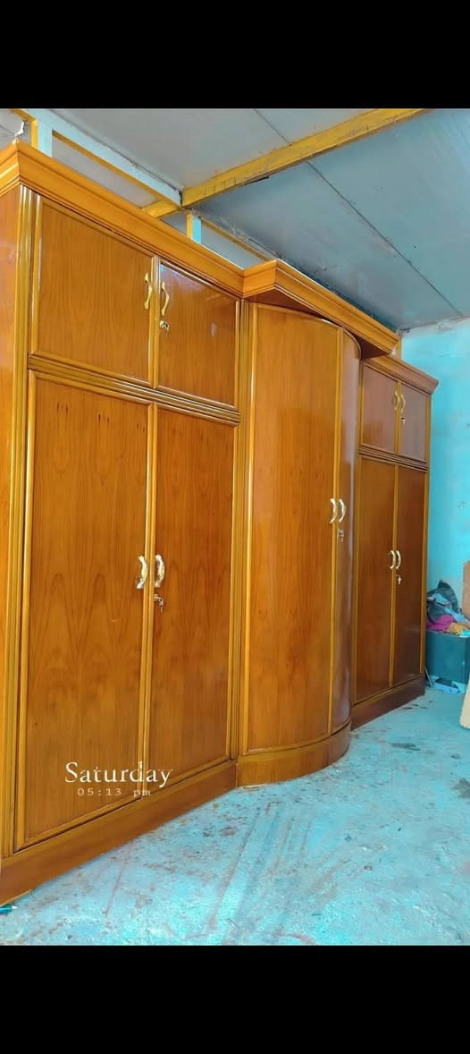 سلام عليكم كناتير نضيفه اي ضرار مابيه مكانهن شعله متوفر توصيل للتواصل واتساب***********
