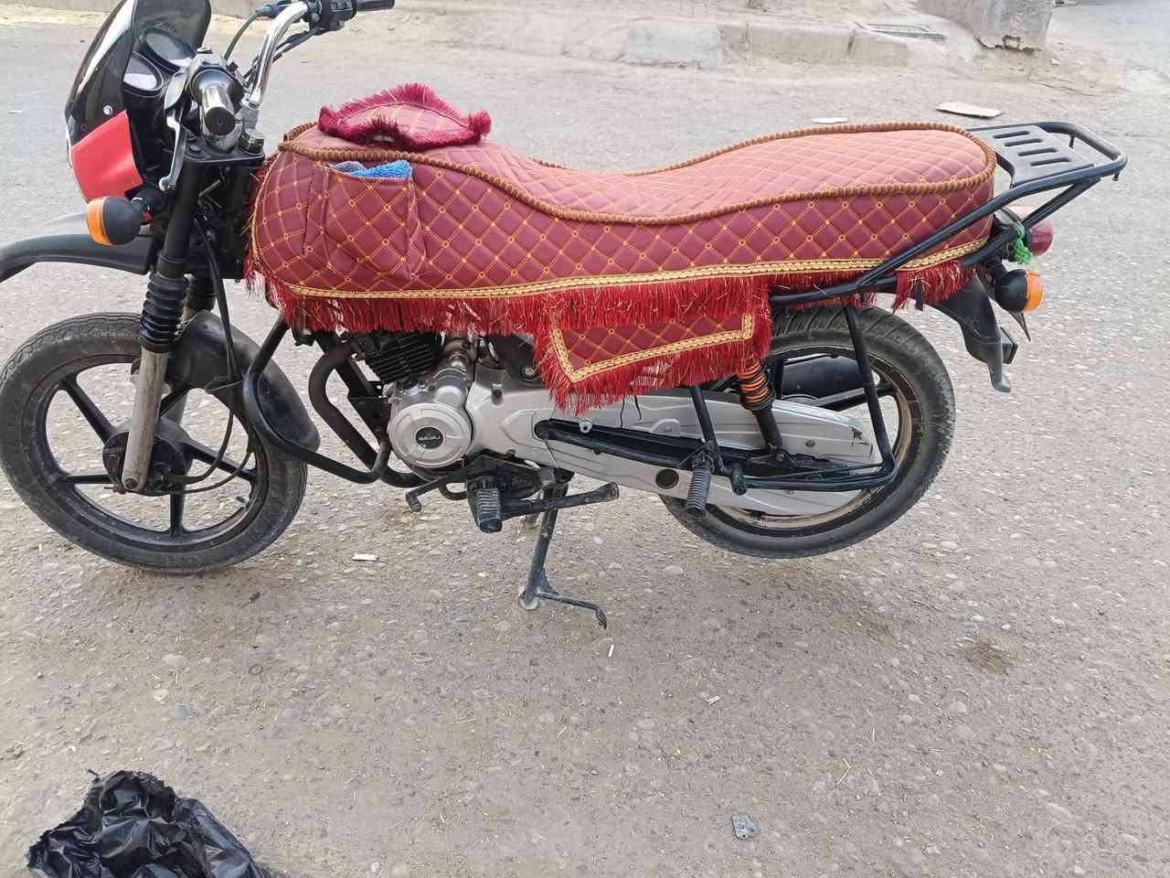دراجة هنديه للبيع ***********
