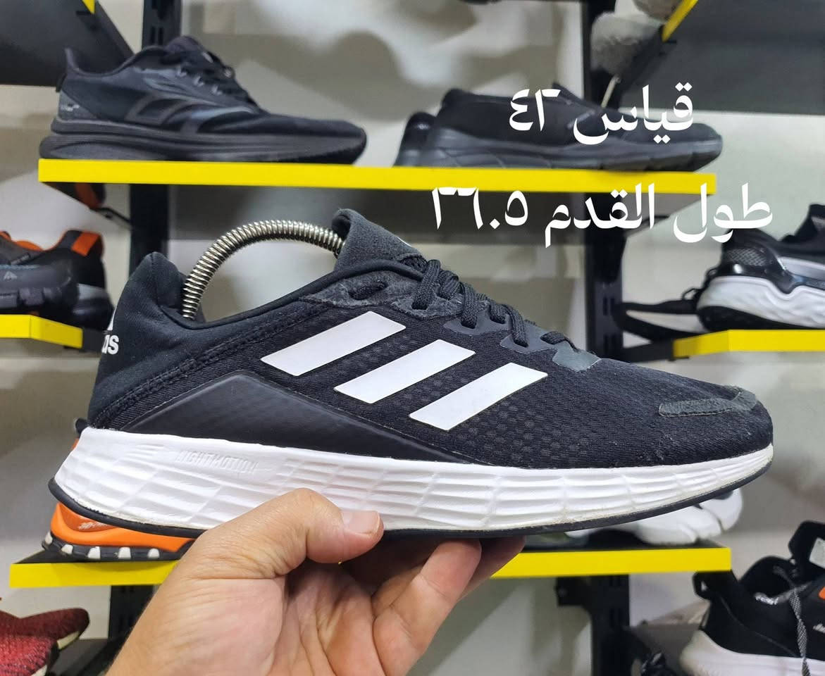 وصوول وجبة جديدة السعر مناسب ب٢٥ الف 
التواصل عالماسنجر أو الواتس اب ب٧٧٠٠٣٢٩٤٩٧
يوجد توصيل

نص مكتوب في الصور:
- قياس 43
- طول القدم 26.5
- قياس 44
- طول القدم 28
- قياس ٤٣
- طول القدم ٢٧.
- طول القدم ٢٦.٥
- قياس ٤٣.٥ طول القدم ٢٧
