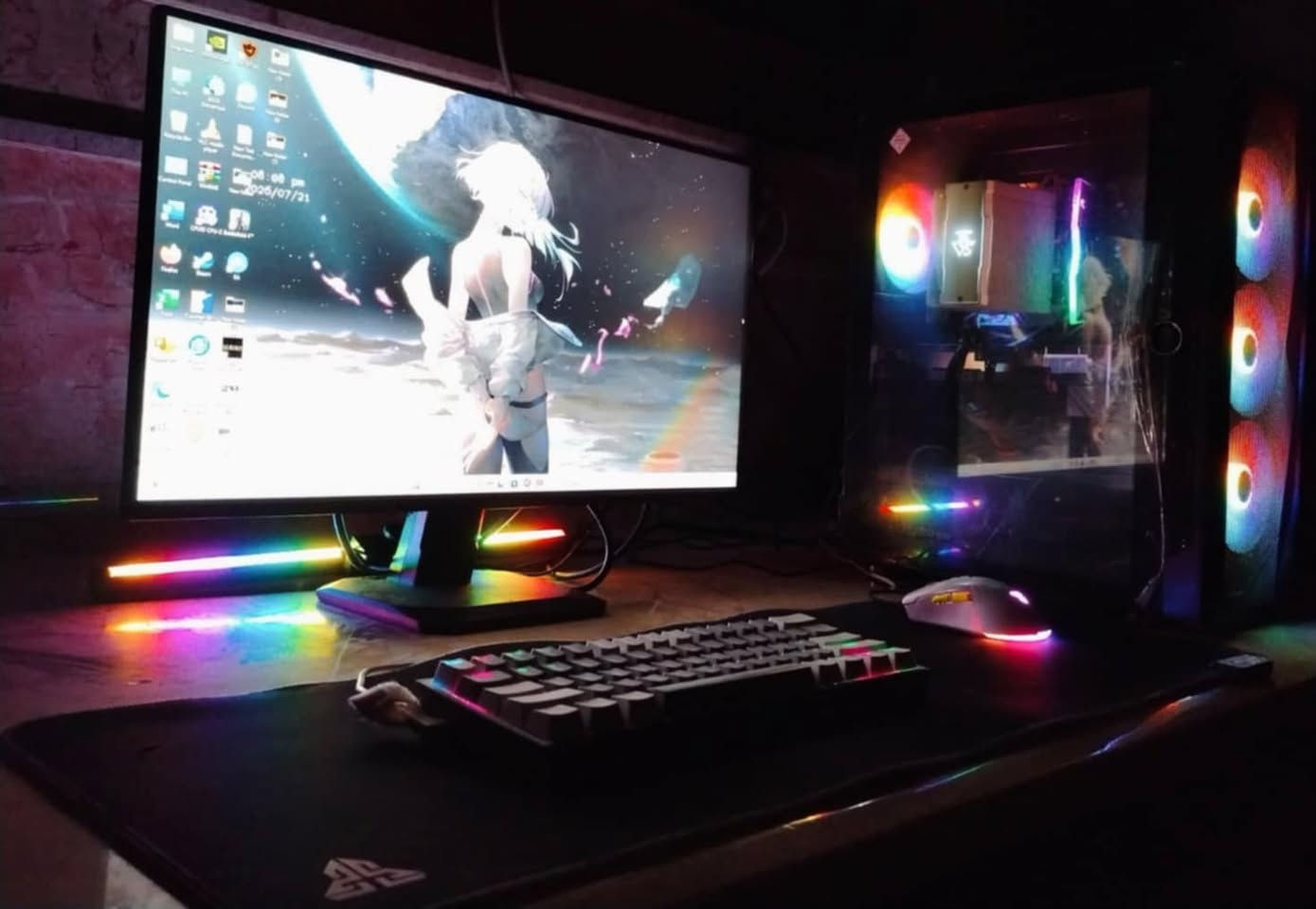 سيت اب pc مواصفات ممتازه و نظافه فول (للمراوس) فقط مع واحد من ذني الاجهزه اهم شي يكون نظيف و بطاريه جيده :
هونر ماجك 8 برو 
كلاكسي s25 الترا
شاومي 15 الترا 
كوكل بكسل 10 برو xl 
----------
المواصفات :-
CPU - CORE I5 12400F 
CPU COOLER RGB غازي لون ابيض
GPU - RTX 3050 8G GALAX
MB - ASUS B760M PLUS 
RAM - 16G 3200 T-FORCE RGB
HARD1 - M.2 NVME 250GB SAMSUNG EVO 970
HARD2 - HDD 1TB TOSHIBA  
CASE - GALAX 4FAN RGB 
-----------
الملحقات :-
الشاشه : GIGABYTE 200HZ FHD IPS 25
الماوس : FANTECH RGB احترافي لون ابيض
الكيبورد : REDRAGON FIZZ RGB لون ابيض 
ماوس باد FANTECH 
----------
مكاني بغداد - الحريه
رقمي ***********
