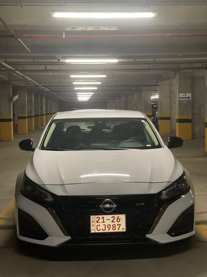 Nissan Altima 2024 Sr
سيارة بدون ارباك 
قطعة واحد صبخ 
باب سايق
موصفات فول بدون فتحه 
عنوان اربيل مدينة معارض 
رقم *********** واساب 
سعرها 170$
