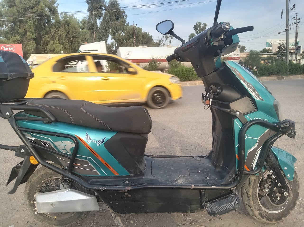 ماطور شحن • نضيف • قطع غيار