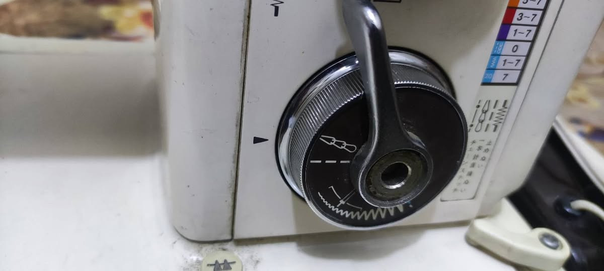 مكينة برذر باسيتر أو سوبر برذر للبيع
شغالة خياط عادي وتطريز 
ما عدى كسر بالجنطة 
بغداد ساحة الحمزة
***********
السعر ٩٠ الف وبيهة مجال قليل
