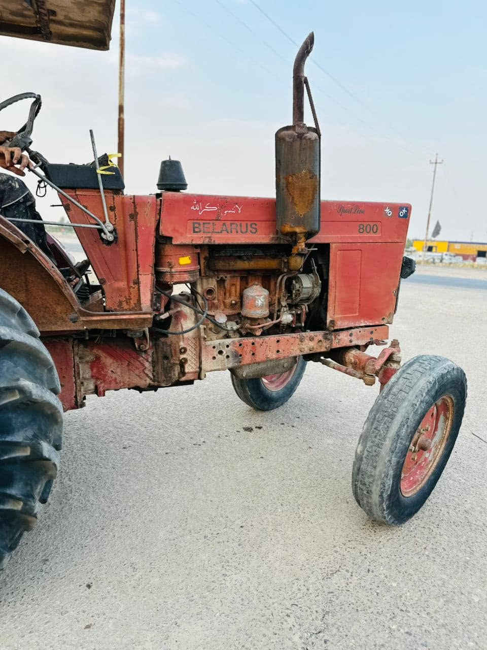 السلام عليكم ورحمة وبركاته 
للبيع بلروز مع فدان موديل 2002ارقام وسنويه بابل مكينه جديده علاوضع الشركه جديده تخم تايرجديد مكان ذي قار الرفاعي اتصل***********&اسيا***********
