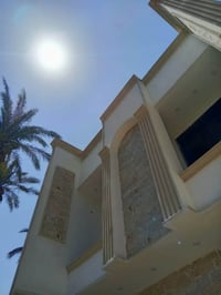 ١٧٠م • ٣ طوابق • مؤثثة