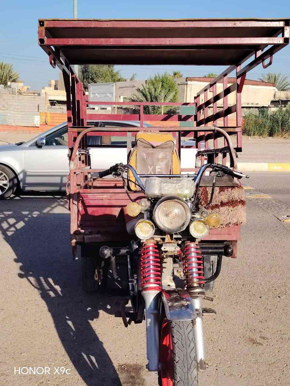 السلام عليكم عندي طرطوره للبيع السعر الاتصال على هذا الرقم***********
