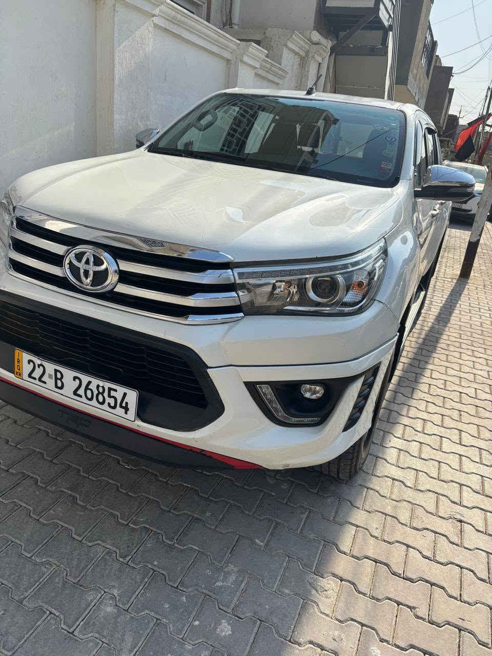 هايلوكس. 2020trd بيع 
سياره جديده ماشيه 130 ماناقصهه كلشي
سعر 295 وبيهه مجال
***********
