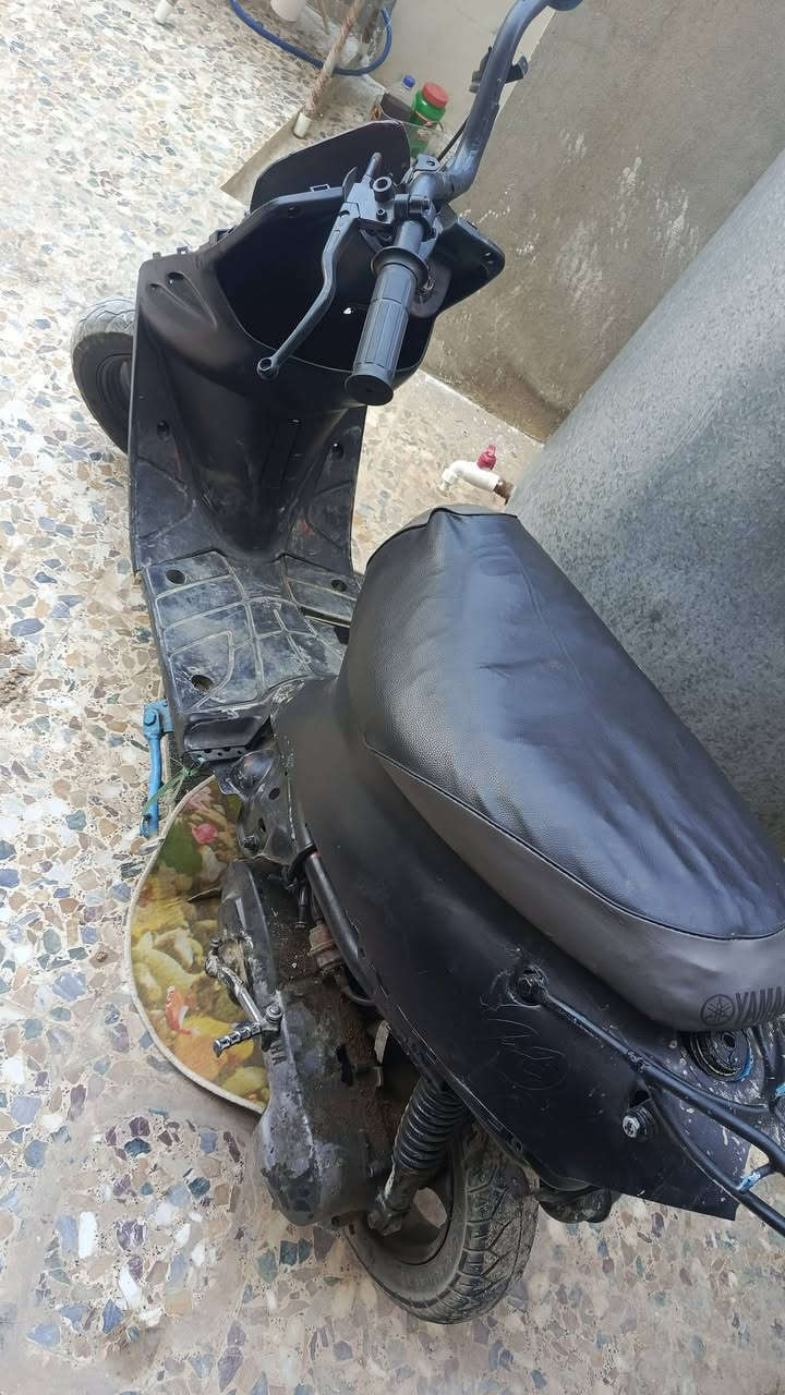 دراجه للبيع سعر 120 العطل بسيط هندر فقط دراجه مكينه قويه حيل مكاني موصل حي نهضه الي يريد يراسلني وتساب ***********
