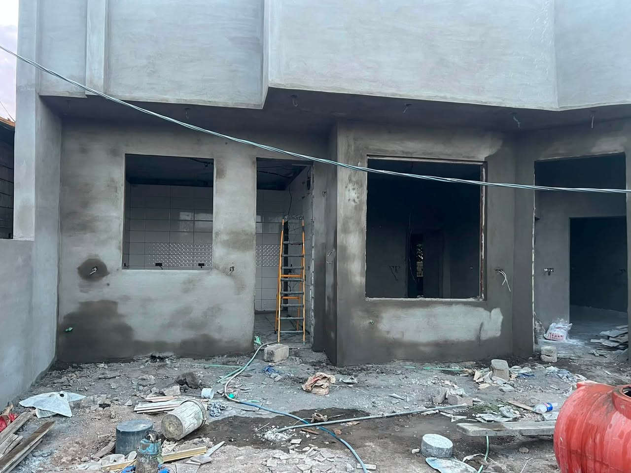 كادر لبخ شغل درجة اولى 
سقل ناعم 
تصفير مساطر 
جراره 
تقطيع واجهيات 
والشغل هو لي يحكم 

***********
