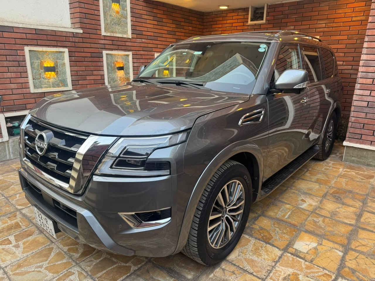 🚙 Nissan Armada SL 2023

💰 السعر: 369 ورقة
📞 ***********
📍 العنوان: الدورة – شارع أبو طيارة

🔥 نيسان أرمادا SL 2023 – فخامة وقوة ومواصفات عالية

واحدة من أرقى فئات الأرمادا، بمواصفات SL المميزة، تجمع بين الفخامة والرحابة والقوة.

🔹 محرك 5.6L V8 بقوة 400 حصان
🔹 قير أوتوماتيك 7 سرعات
🔹 كامرات 360 درجة
🔹 رادار 360 درجة
🔹 صندوق خلفي كهربائي
🔹 فتحة سقف
🔹 مقاعد جلد
🔹 مقاعد أمامية كهربائية
🔹 تسخين المقاعد
🔹 شاشة كبيرة ونظام ترفيهي
🔹 Apple CarPlay & Android Auto
🔹 دخول وتشغيل ذكي
🔹 مثبت سرعة
🔹 حساسات أمامية وخلفية
🔹 مواصفات SL كاملة

🛠️ حالة السيارة:
✔️ الضرر بدون صبغ
✔️ بدون أي إيرباك
✔️ الضرر فقط تعديل PDR
✔️ بدون أضرار هيكلية
✔️ السيارة نظيفة وجاهزة للاستخدام

📋 الأوراق والمعلومات:
✔️ رقم أربيل
✔️ الرقم باسمي شخصياً
✔️ فحص وهزة
✔️ رقم جديد بالكامل

⭐ سيارة عائلية فخمة، واسعة وقوية… ومواصفات SL تخليها مميزة بكل تفاصيلها.

📞 للاستفسار: ***********
📍 الدورة – شارع أبو طيارة

💰 السعر: 369 ورقة بغداد, العراق
